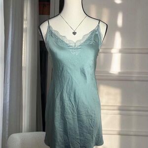 Y2K Victoria’s Secret Elegant Lace Trim Satin Chemise